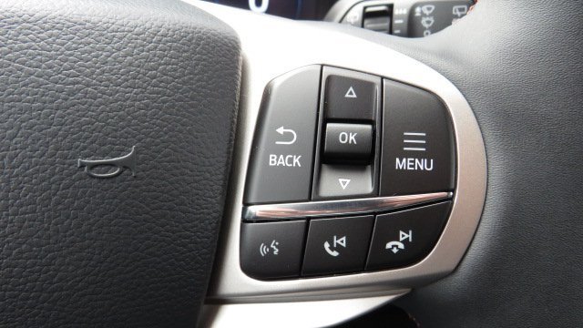 Used 2026 Ford Explorer Active AWD/4WD image 23
