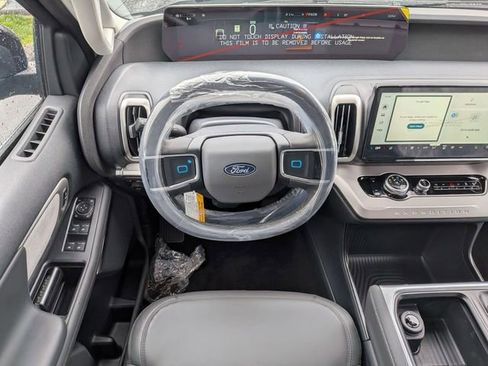New 2026 Ford Expedition Max Active AWD/4WD image 16