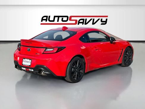 Used 2025 Toyota GR86 Premium w/ ALL Weather Mat Package (TMS) RWD image 7