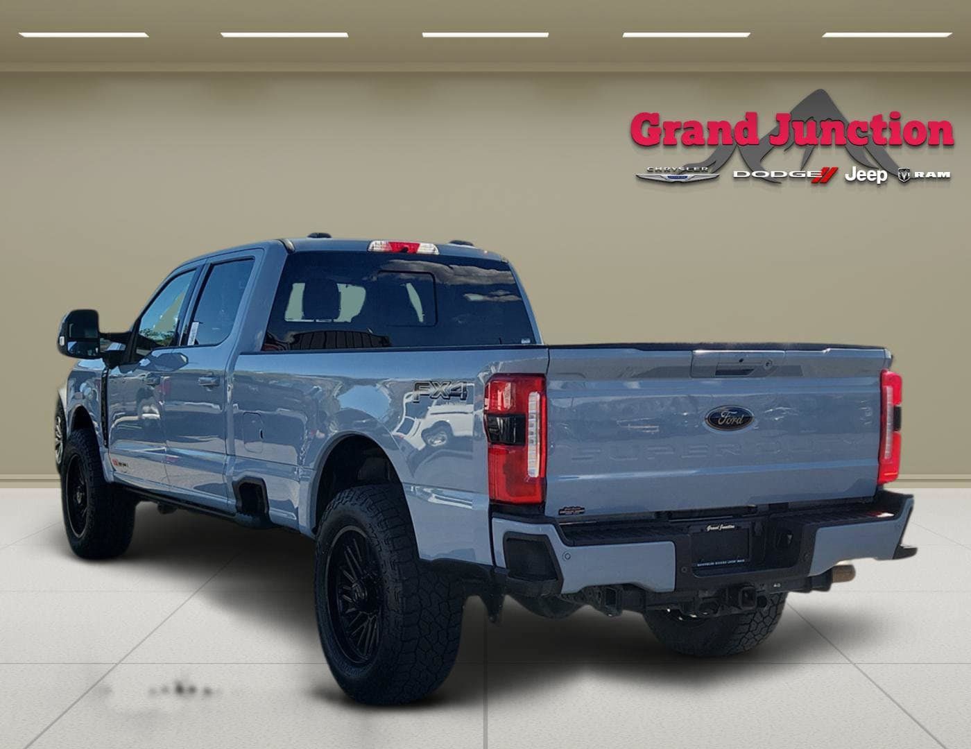 Used 2024 Ford F350 Lariat w/ Lariat Ultimate Package AWD/4WD image 5