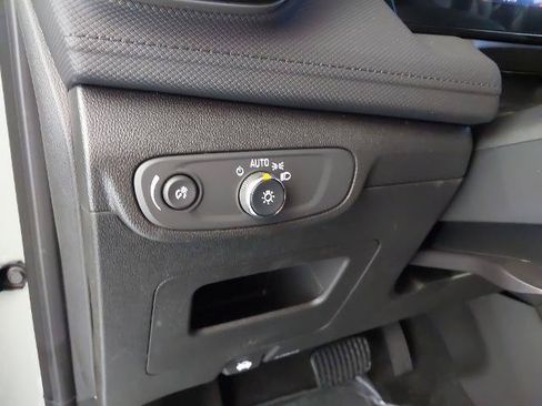 New 2026 Chevrolet TrailBlazer LT w/ Convenience Package FWD image 24