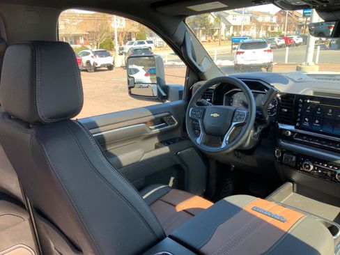 New 2026 Chevrolet Silverado 2500 High Country w/ High Country Premium Package AWD/4WD image 15