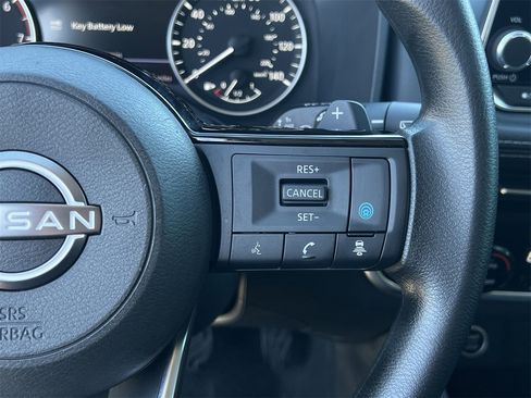 Certified 2023 Nissan Rogue SV image 12