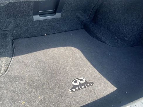 Used 2017 INFINITI Q70 L 3.7 image 30