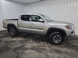 Used 2023 Toyota Tacoma TRD Off-Road w/ Black Out Package (TMS) video 1