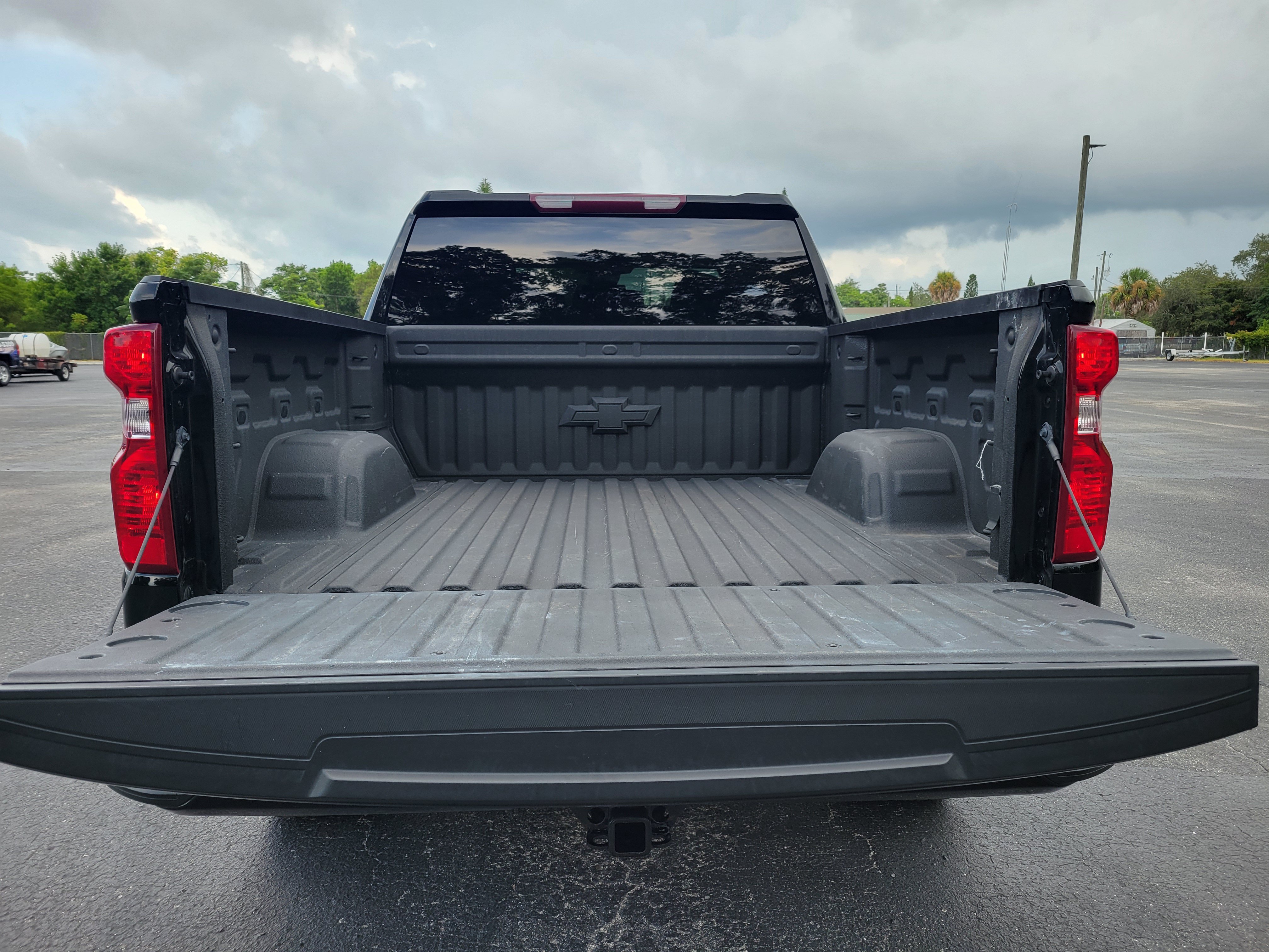 Certified 2022 Chevrolet Silverado 1500 Custom RWD image 10