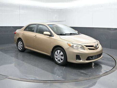 Used 2011 Toyota Corolla LE FWD image 7
