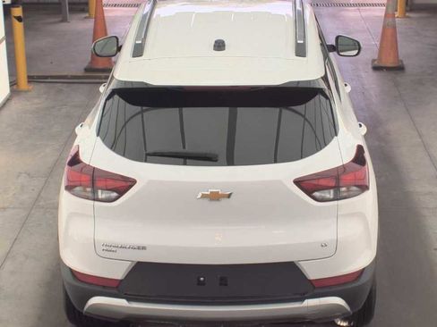 Used 2025 Chevrolet TrailBlazer LT image 5