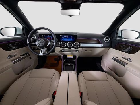 New 2026 Mercedes-Benz GLB 250 4MATIC image 9