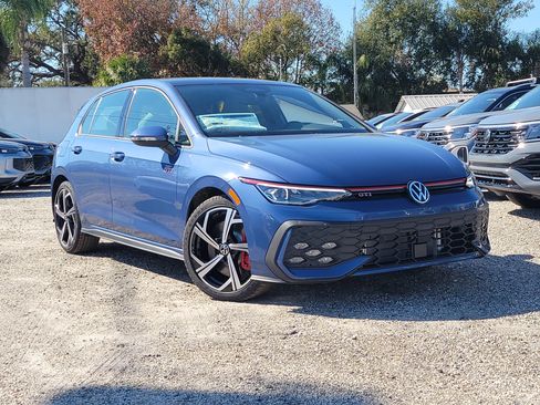 New 2026 Volkswagen GTI SE image 2