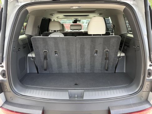 Used 2025 Hyundai Santa Fe Limited FWD image 33