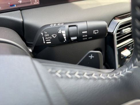 New 2026 Nissan Armada SL w/ Captain's Chari Seat Package RWD image 30