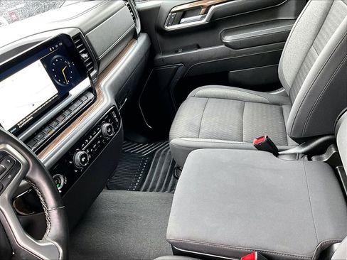 Used 2023 Chevrolet Silverado 1500 LT AWD/4WD image 20