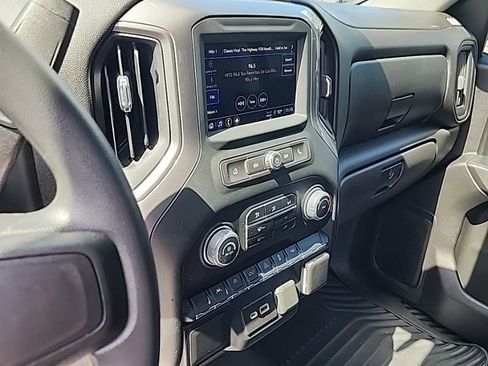 Used 2024 Chevrolet Silverado 1500 Custom image 9