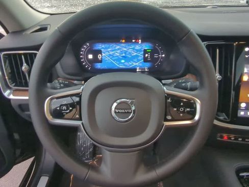 Certified 2025 Volvo S60 T8 Plus AWD/4WD image 21