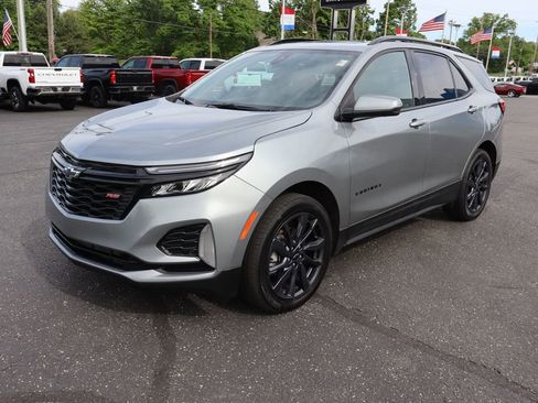 Used 2024 Chevrolet Equinox RS AWD/4WD image 33