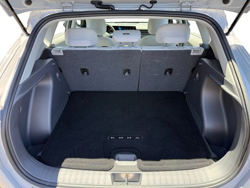 Certified 2025 Hyundai Kona SE FWD image 17