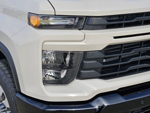 New 2026 Chevrolet Silverado 2500 Custom w/ Custom Value Package AWD/4WD image 10