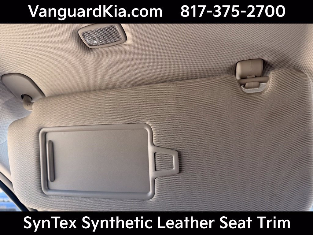 Certified 2025 Kia Telluride LX FWD image 16