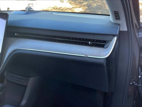 New 2025 Volvo EX90 Ultra w/ Protection Package Premier image 29