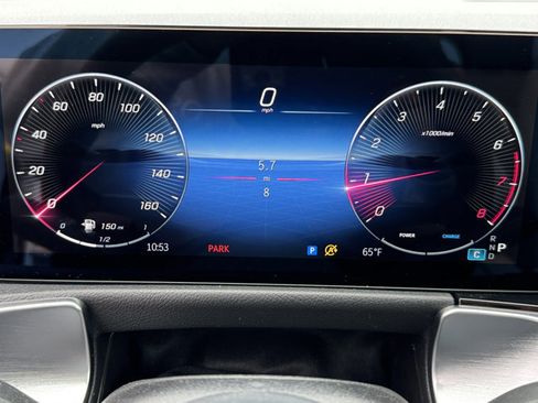 New 2025 Mercedes-Benz GLB 250 image 12