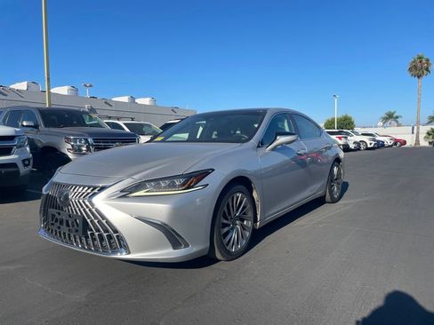 Used 2019 Lexus ES 350 Ultra Luxury FWD image 5