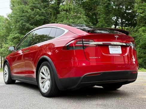 Used 2017 Tesla Model X 75D AWD/4WD image 28
