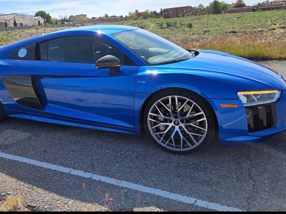 Used 2017 Audi R8 V10 plus AWD/4WD image 5