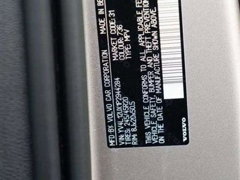 Used 2023 Volvo XC40 B5 Ultimate w/ Protection Package Premier image 41