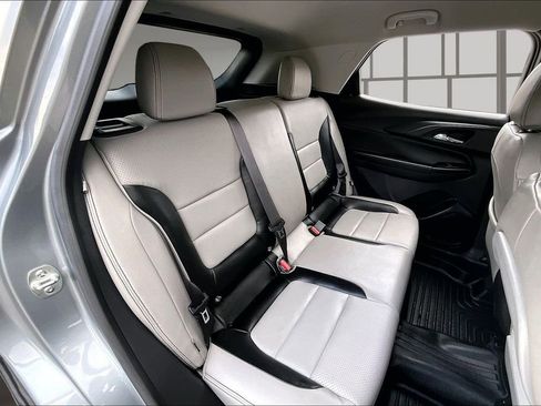 Used 2024 Chevrolet TrailBlazer LT w/ LT Cold Weather Package FWD image 24