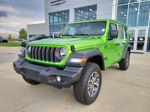 New 2025 Jeep Wrangler Sport S image 7