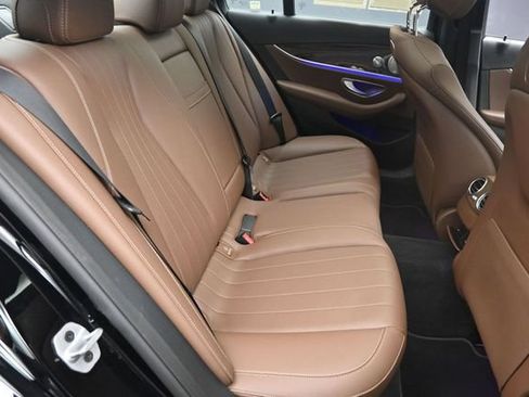 Used 2019 Mercedes-Benz E 450 4MATIC Sedan image 26