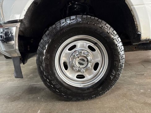 Used 2022 Ford F250 XL w/ Power Equipment Group AWD/4WD image 34