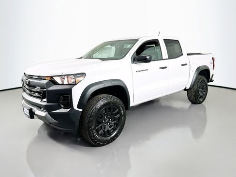 New 2026 Chevrolet Colorado Trail Boss AWD/4WD image 3