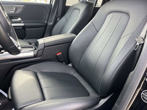 Certified 2025 Mercedes-Benz GLA 250 image 21