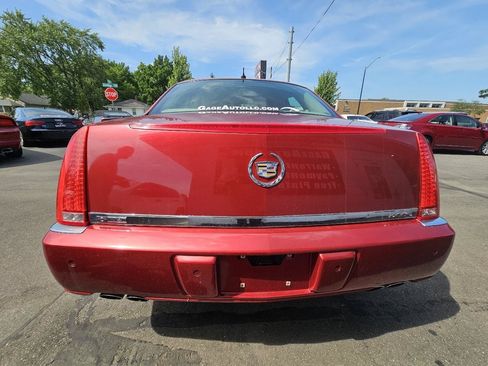 Used 2007 Cadillac DTS Luxury I w/ Trunk Convenience Package FWD image 10