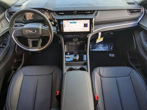 New 2026 Jeep Grand Cherokee Limited Reserve image 15