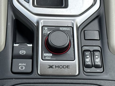 Used 2021 Subaru Forester Premium AWD/4WD image 9
