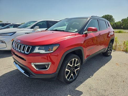 Used 2018 Jeep Compass Limited w/ Navigation Group AWD/4WD image 1