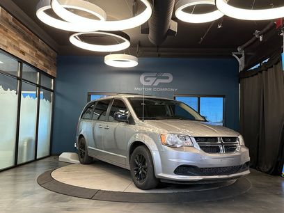 Used 2018 Dodge Grand Caravan SE w/ UConnect Hands-Free Group