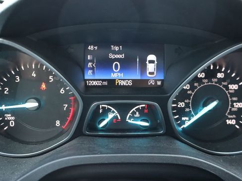 Used 2017 Ford Escape SE w/ Equipment Group 201A AWD/4WD image 3