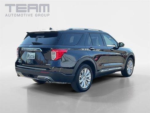 Used 2023 Ford Explorer Limited w/ Equipment Group 301A image 7