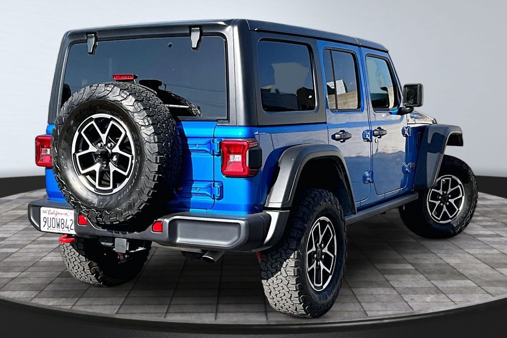 Certified 2025 Jeep Wrangler Unlimited Rubicon w/ Convenience Group AWD/4WD image 22