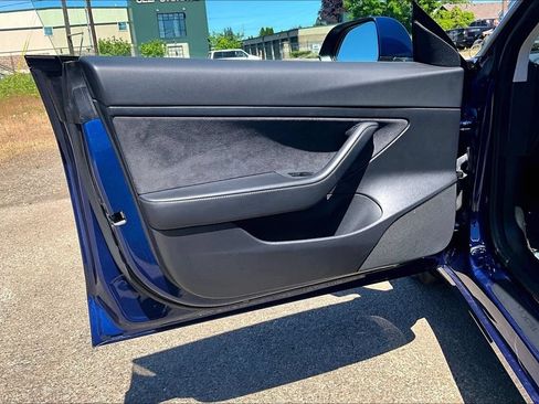 Used 2021 Tesla Model 3 Standard Range Plus RWD image 22