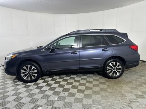 Used 2016 Subaru Outback 3.6R Limited AWD/4WD image 4