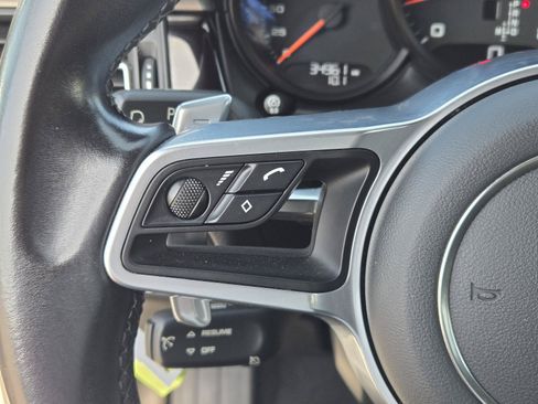 Used 2021 Porsche Macan AWD/4WD image 16