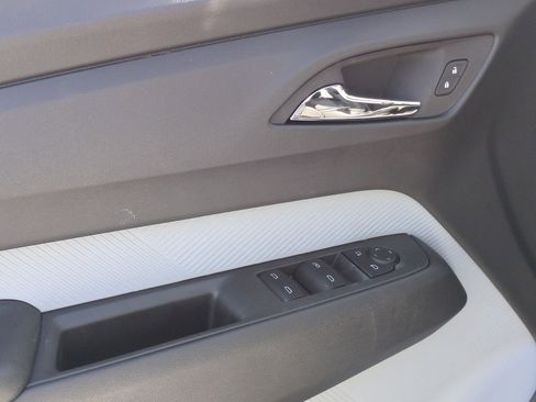 New 2027 Chevrolet Bolt LT w/ Comfort Package FWD image 22
