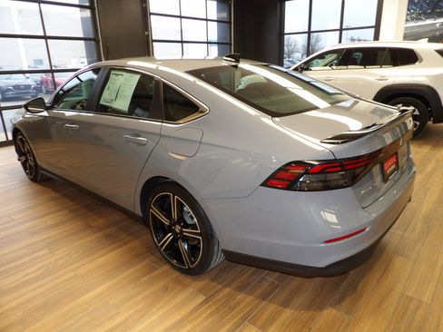 Used 2024 Honda Accord Sport image 8