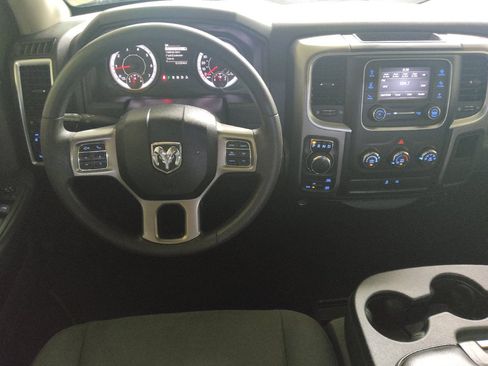 Used 2022 RAM 1500 Classic SLT AWD/4WD image 22