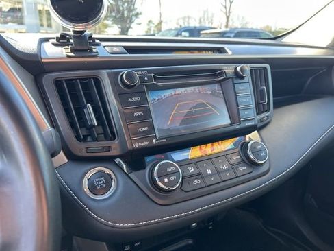 Used 2018 Toyota RAV4 XLE image 24